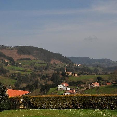 Casa Rural Llugaron I Affittacamere Miravalles Esterno foto