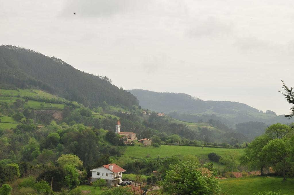 Casa Rural Llugaron I Affittacamere Miravalles Esterno foto