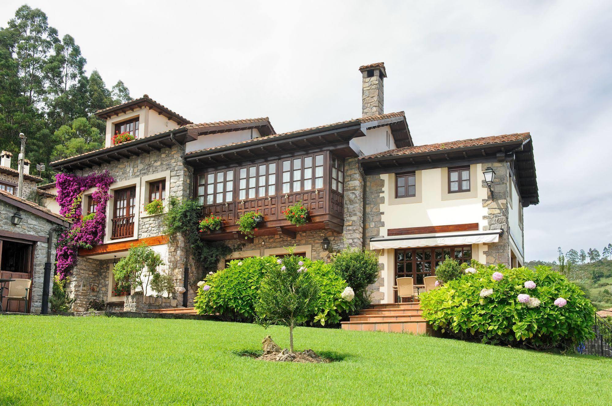 Casa Rural Llugaron I Affittacamere Miravalles Esterno foto